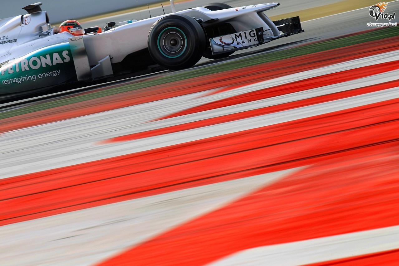 Pech nie zmusi Schumachera do opuszczenia F1