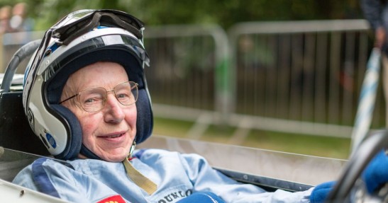John Surtees odznaczony po raz trzeci przez Królową Elżbietę II