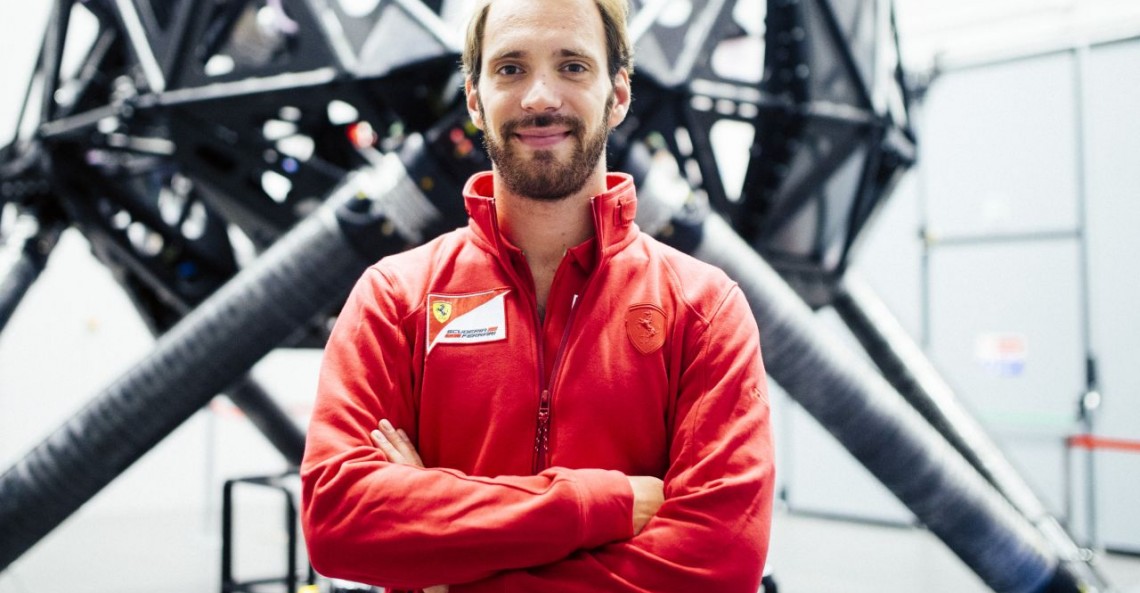 Vergne szykuje się do pojeżdżenia bolidem Ferrari na testach nowych opon Pirelli