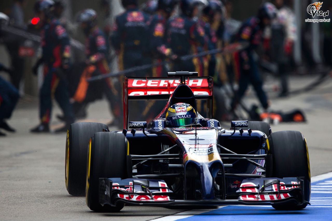Bolid Toro Rosso od sezonu 2015 z tyln osi Red Bulla