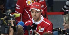 Vettel przeciwny Grand Prix Formuy 1 z dwoma wycigami