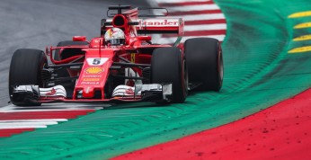 GP Malezji - 2. trening: Dublet Ferrari, wypadek Grosjeana i...