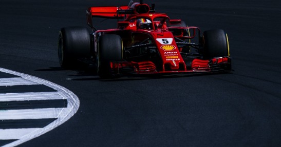 Mercedes broni Vettela
