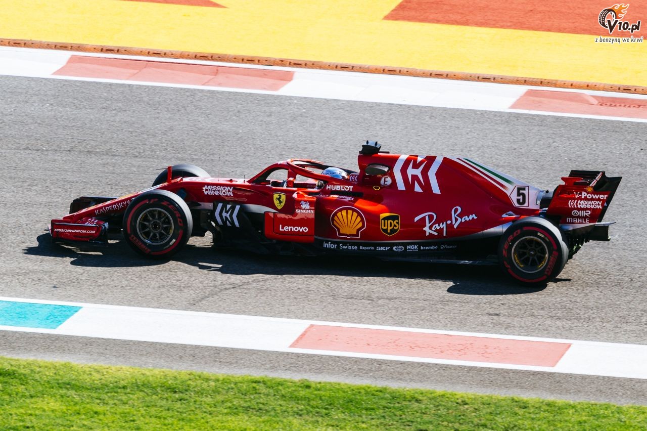 Irvine: Vettel jest ogromnie przereklamowany