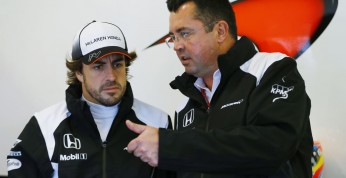 Alonso chwalony za GPS w głowie