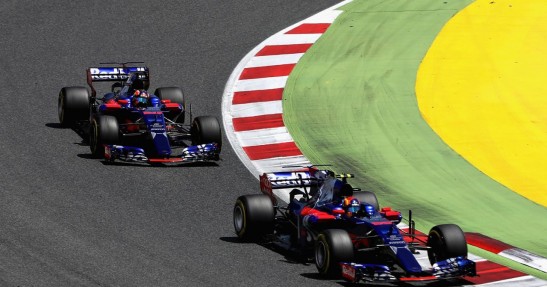 Sainz Jr i Kwiat poróżnieni o cień aerodynamiczny