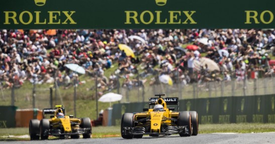 Renault próbuje naprawić zawieszenie