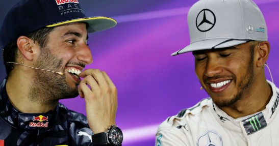 Horner radzi Hamiltonowi wstrzymywać Rosberga