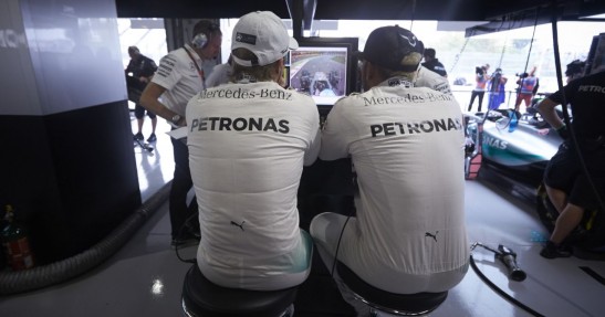 Hamilton i Rosberg mogą dalej walczyć koło w koło