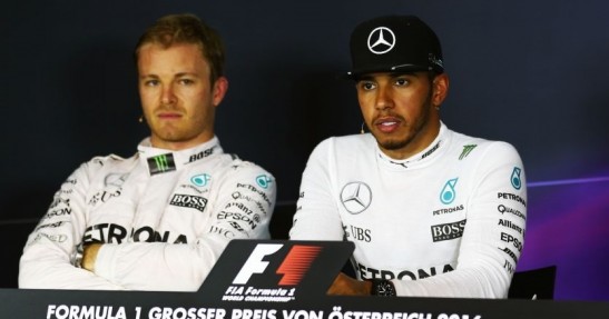 Mercedes pozwala Hamiltonowi i Rosbergowi na wszystko poza 'niesportową' jazdą
