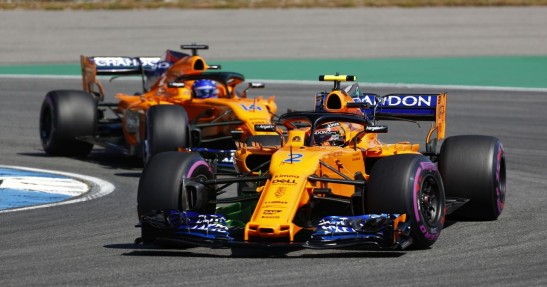 Verstappen broni Vandoorne'a. 'Fernando zawsze miał nowsze części'