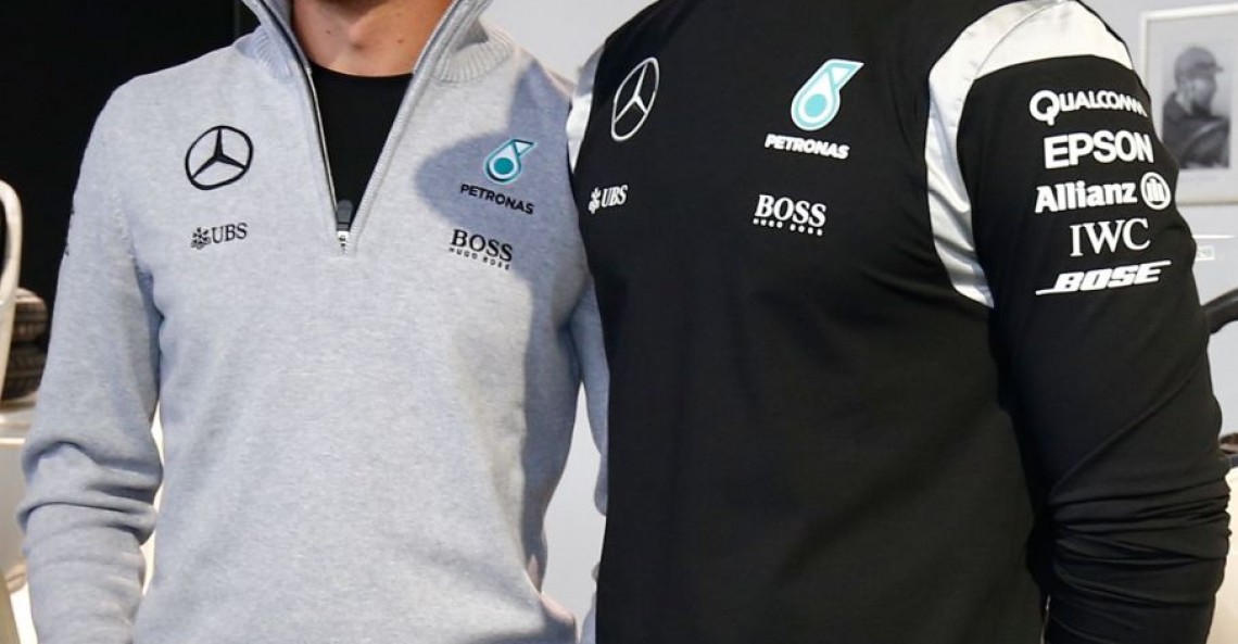 Hamilton i Rosberg wracają do wymiany 'uprzejmościami'