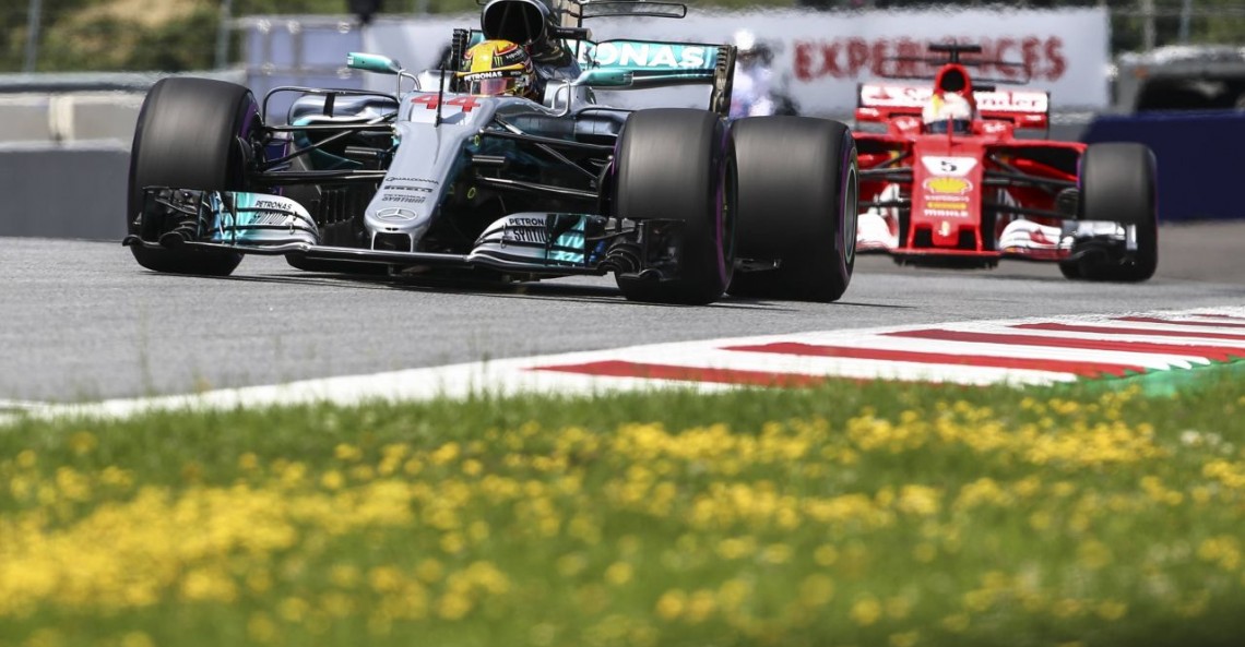 Mercedes i Ferrari 'dobrymi przyjaciółmi' w F1