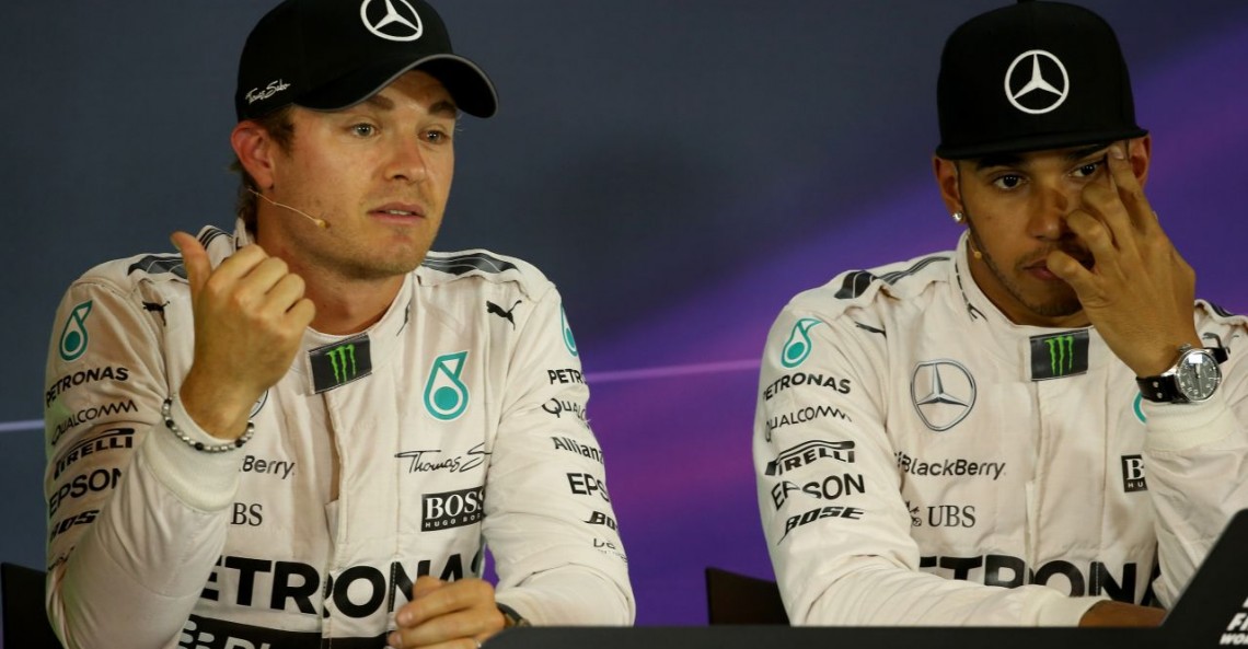 Hamilton i Rosberg jeszcze spierają się o żółte flagi