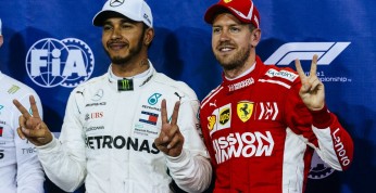 Hamilton i Vettel wymienili się kaskami na finiszu sezonu