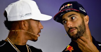 Hamilton odpowiedział Ricciardo