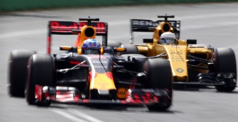 Ricciardo i Magnussen oficjalnie odbiorcami usprawnionego silnika...
