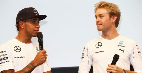 Hamilton przestudiuje dane Rosberga