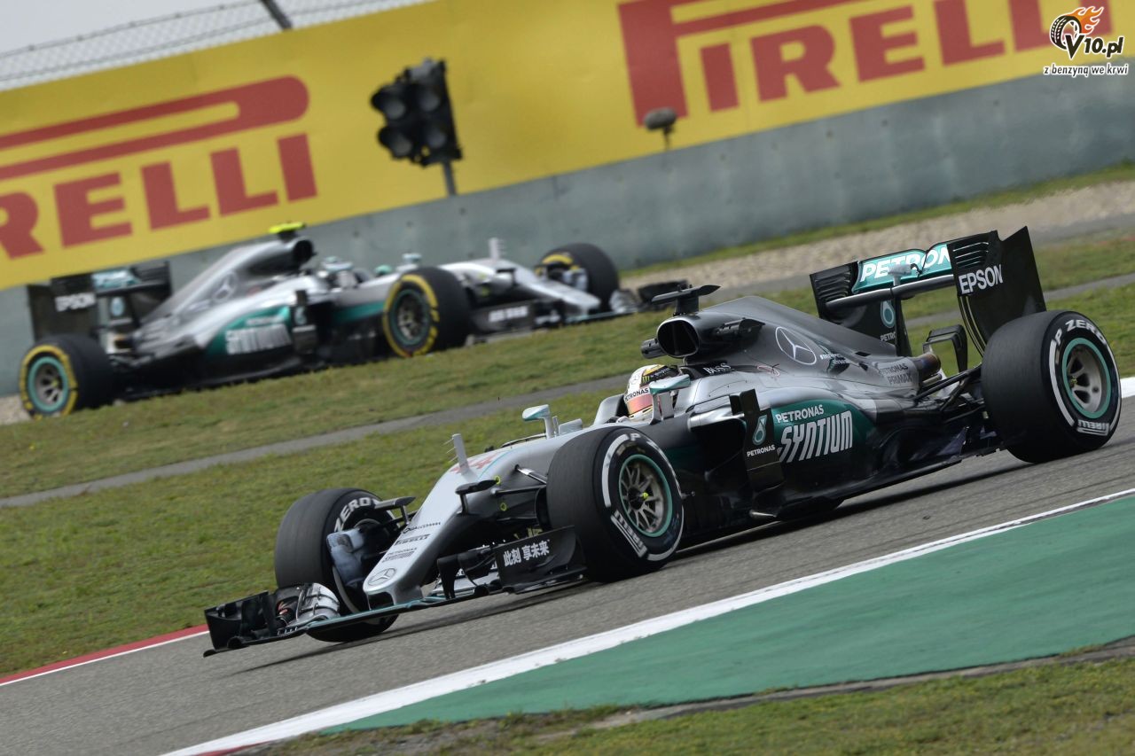 Hamilton niezainteresowany odbudowaniem relacji z Rosbergiem