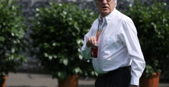 Ecclestone namawia F1 na pobieranie mniejszych opłat od...