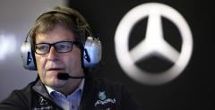 Mercedes donis na dziwn prac silnika w bolidzie Red Bulla do FIA