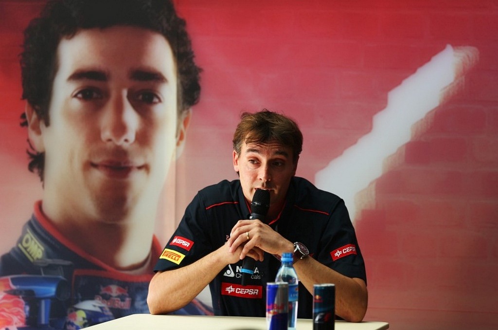 Toro Rosso STR8 rozwinite mechanicznie, aerodynamika zostanie przebudowana w trakcie sezonu