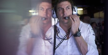 Mercedes straszy Hamiltona i Rosberga wprowadzeniem 