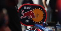 FIA zaostrzya przepisy F1 ws. paliwa. Koniec z zatrzymywaniem bolidu poza alej serwisow