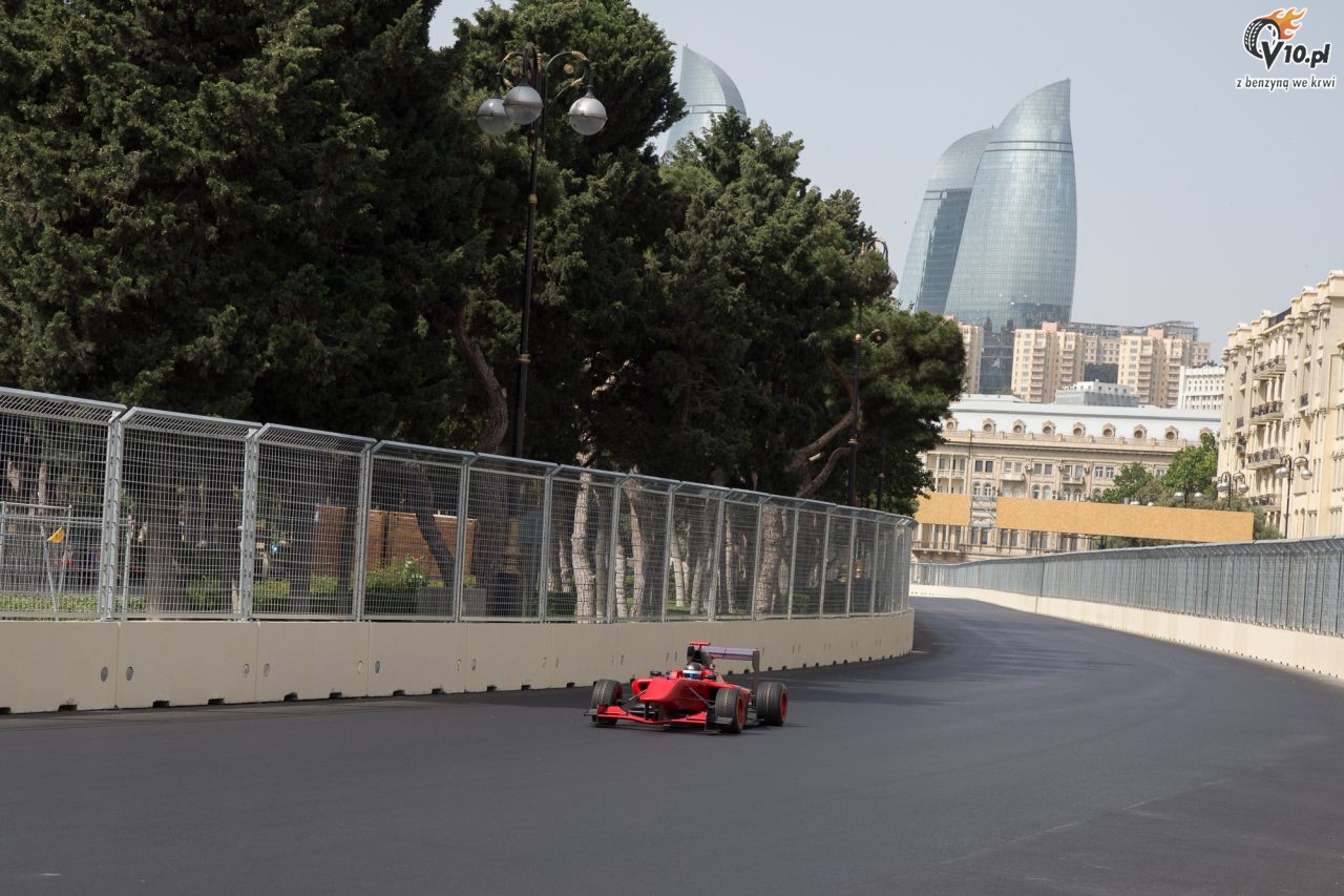 Pierwsza przejadka bolidem na nowym torze F1 w Baku
