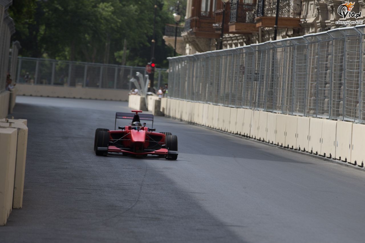 Pierwsza przejadka bolidem na nowym torze F1 w Baku