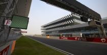 GP Indii: Rosberg omija krow na autostradzie, Vettel pucze gardo alkoholem