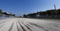 Zakrt Parabolica na torze Monza dosta wyasfaltowane pobocze