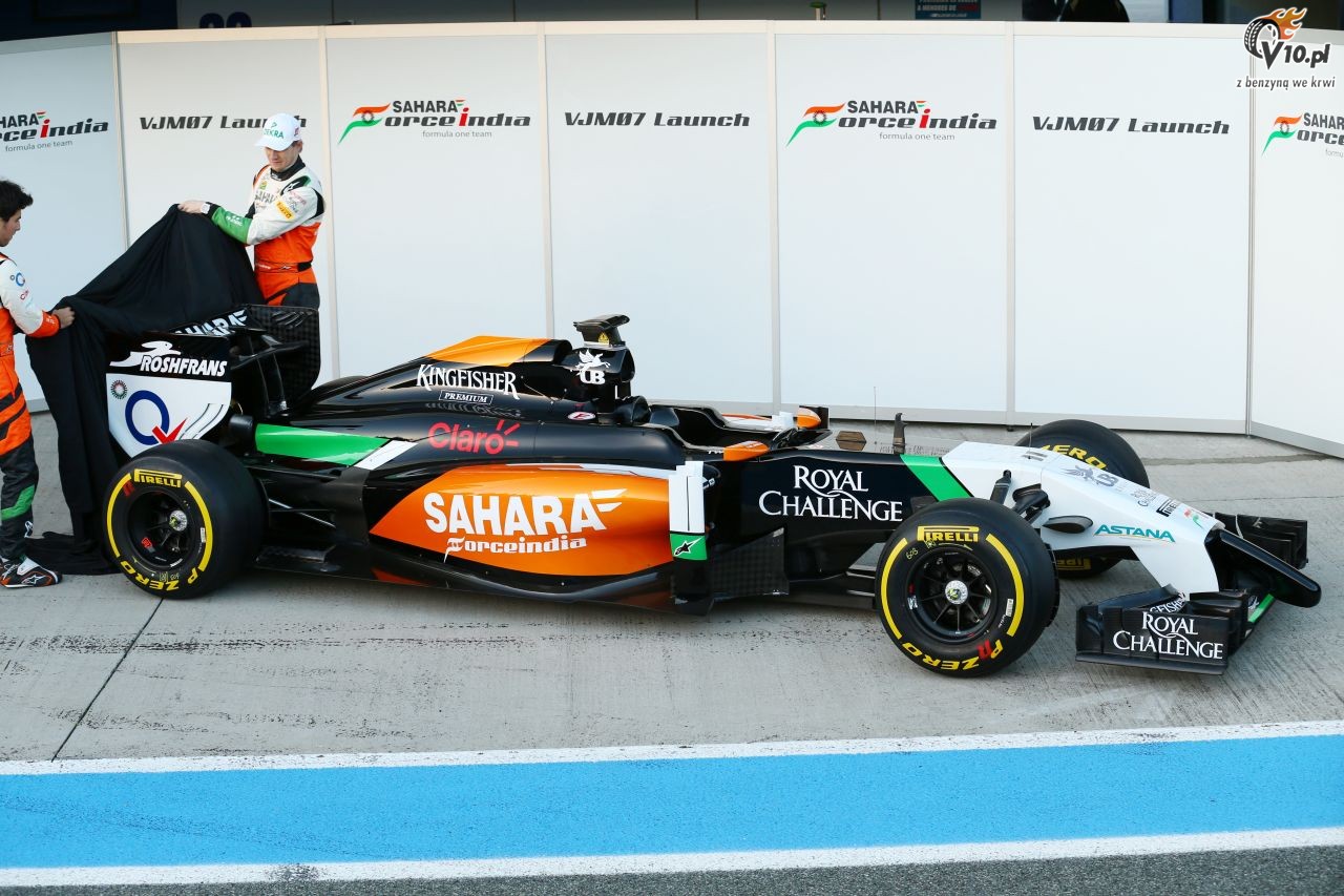Force India dokonao oficjalnej prezentacji bolidu. Zobacz VJM07 na nowych ujciach