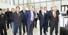 Jean Todt odwiedzi HRT. Zobacz zdjcia nowej fabryki zespou