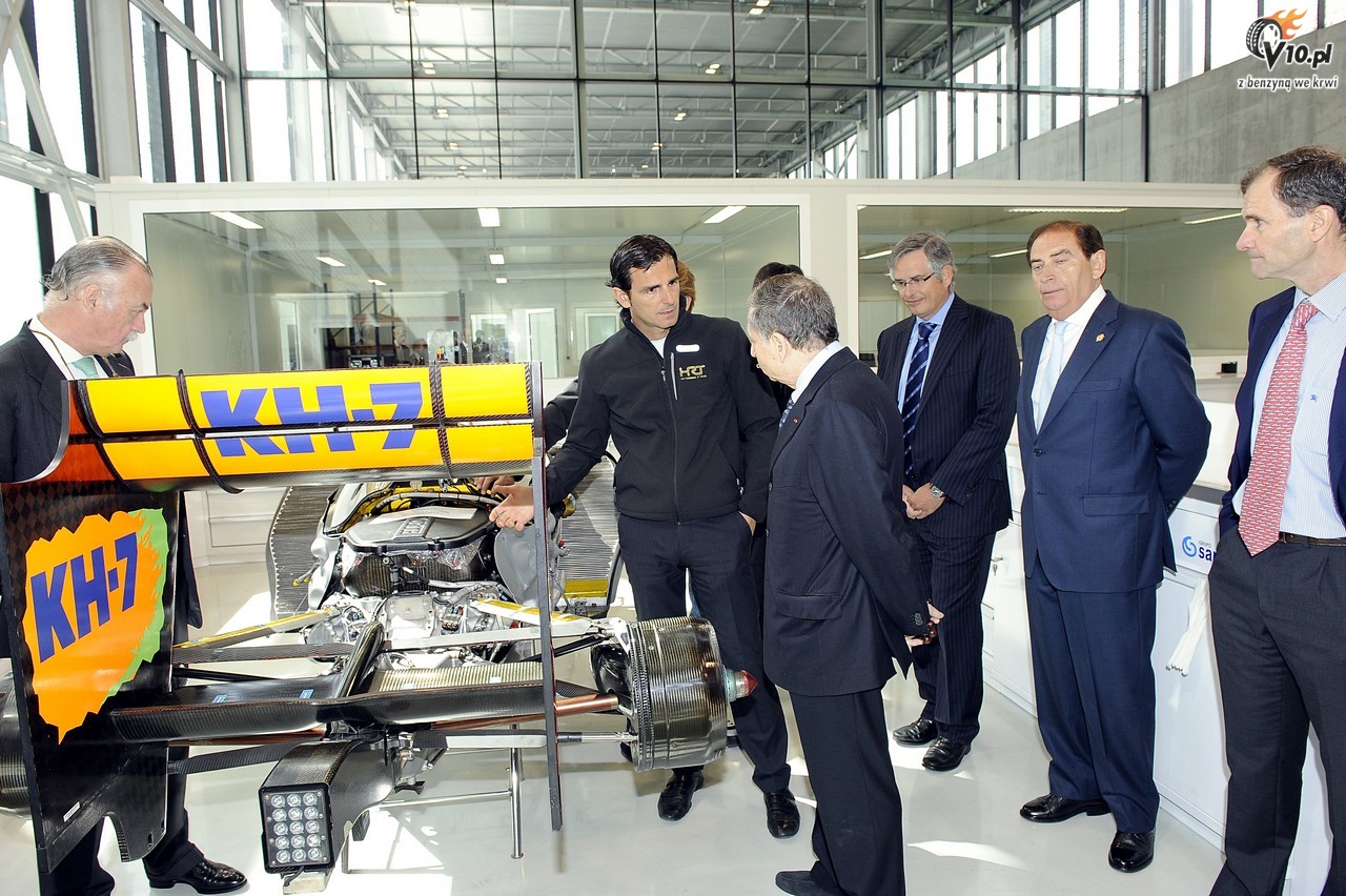 Jean Todt odwiedzi HRT. Zobacz zdjcia nowej fabryki zespou
