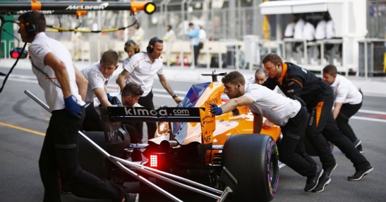 Alonso: McLaren tylko raz usprawnił bolid