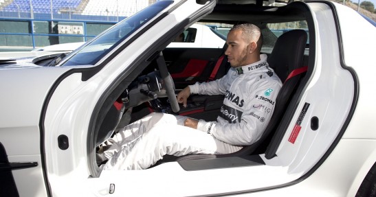 Mercedes W04 - prezentacja i pierwsza jazda