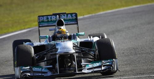 Hamilton rozbi Mercedesa na testach w Jerez