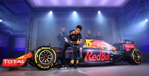 Ricciardo krytykuje internetowe prezentacje bolidów F1