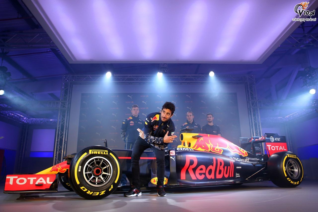 Ricciardo krytykuje internetowe prezentacje bolidw F1