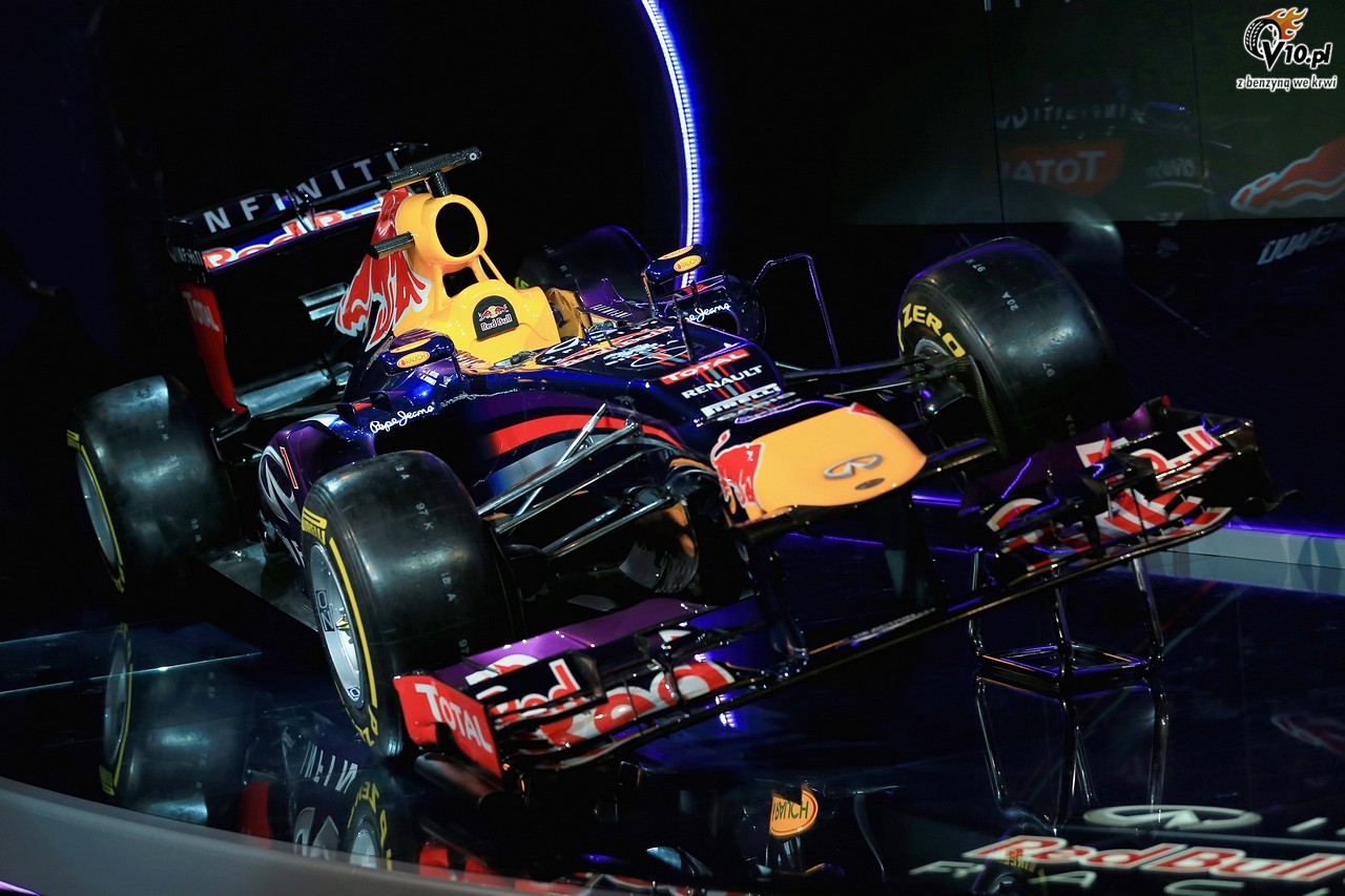 Red Bull zaprezentowa bolid na sezon 2013. Zobacz model RB9