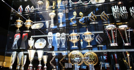 Złodzieje pucharów F1 z siedziby Red Bulla skazani na więzienie