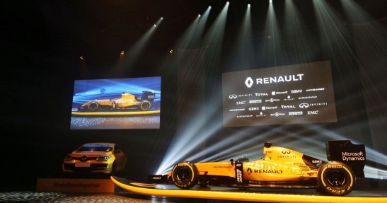 Renault zaprezentowało bolid F1 w wyścigowym malowaniu