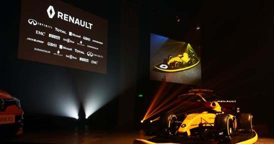 Renault zaprezentowało bolid F1 w wyścigowym malowaniu