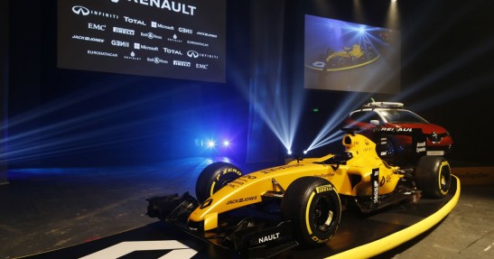 Renault zaprezentowało bolid F1 w wyścigowym malowaniu