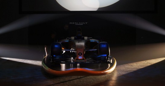 Renault zaprezentowało bolid F1 w wyścigowym malowaniu