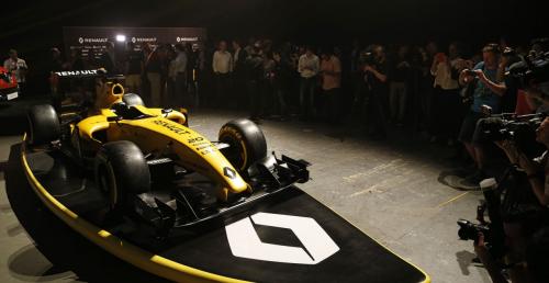 Renault chce dalej zmieniać barwy swojego bolidu F1