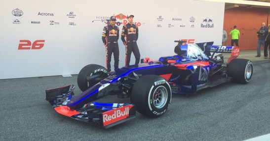 Bolid Toro Rosso odsłonięty