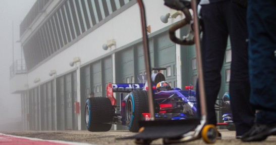 Bolid Toro Rosso odsłonięty