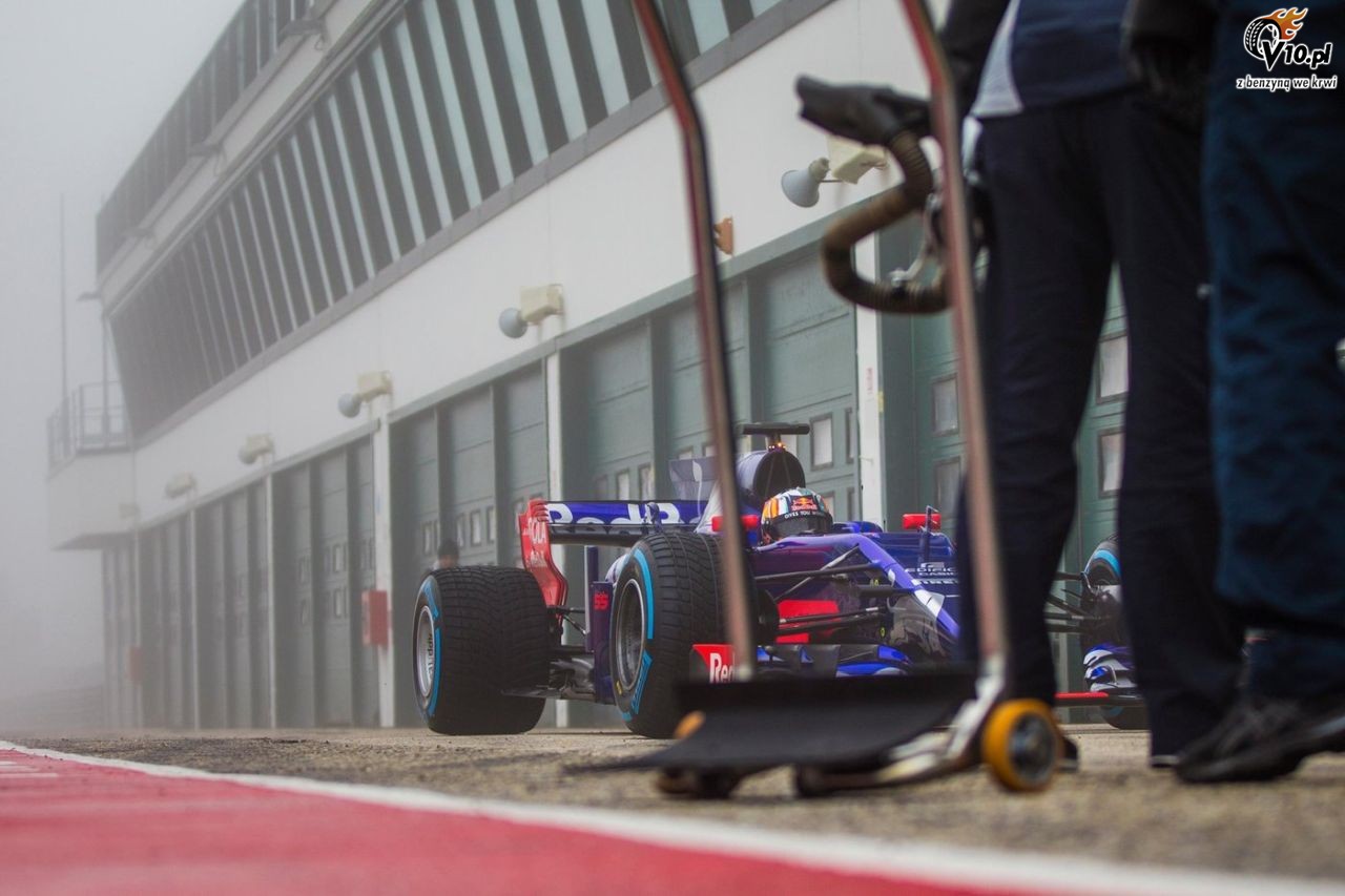 Bolid Toro Rosso odsonity